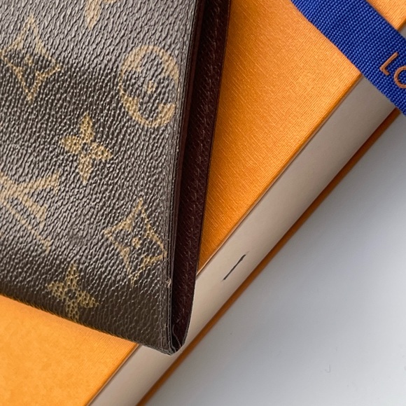 Louis Vuitton Men’s Wallet - Picture 12 of 14